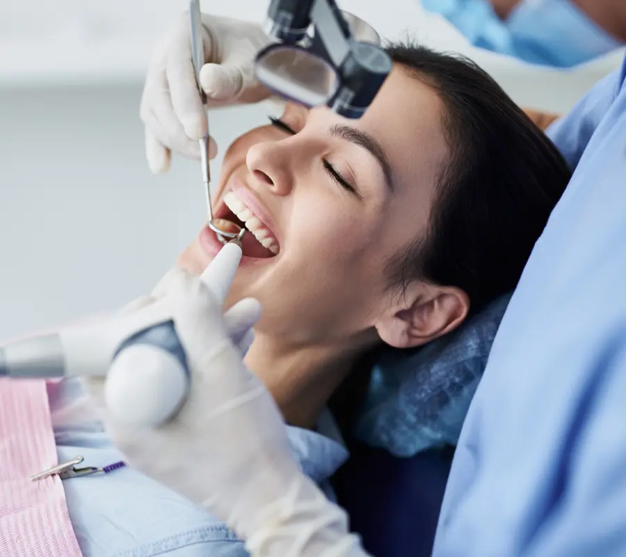 Zena kod stomatologa